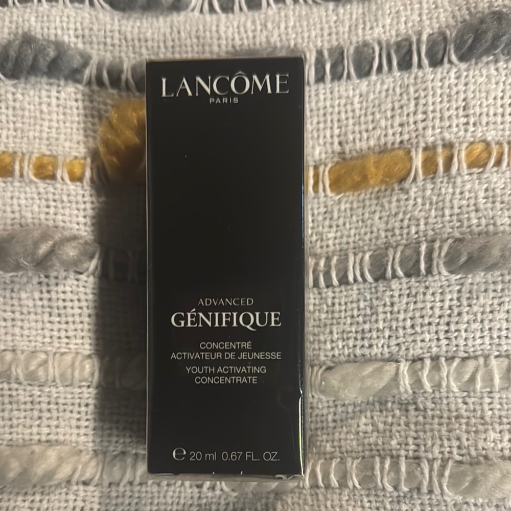 Lancome Black Serum Advanced Génifique Youth Activating